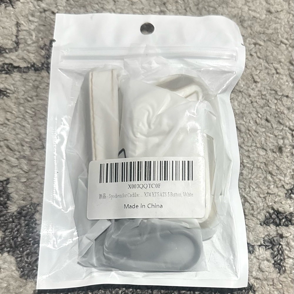 Cadillac Escalade Key Fob Cover with Keychain White